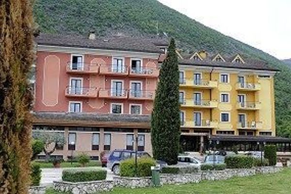 Filippone Hotel & Restaurant (Gioia dei Marsi)